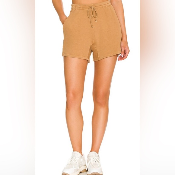 Donni. Ribbed Shorts in Camel Size XS - Picture 2 of 9